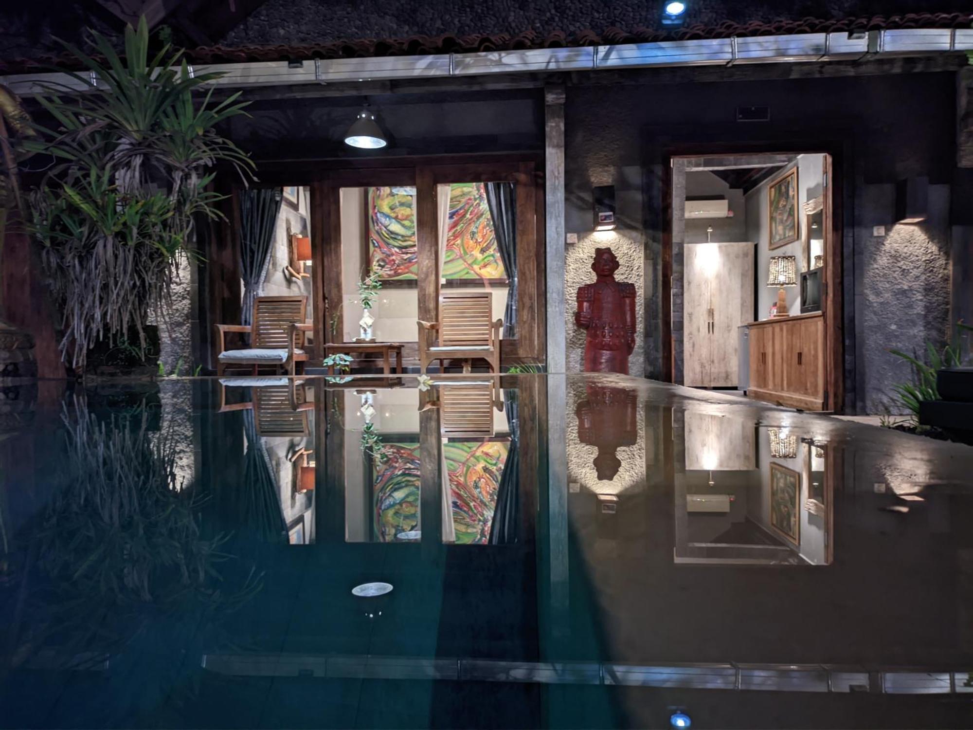 Astuti Gallery Homestay